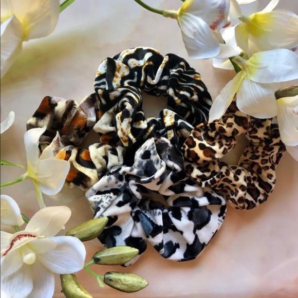 NEW Animal Print Scrunchies - Picture 1 of 5
